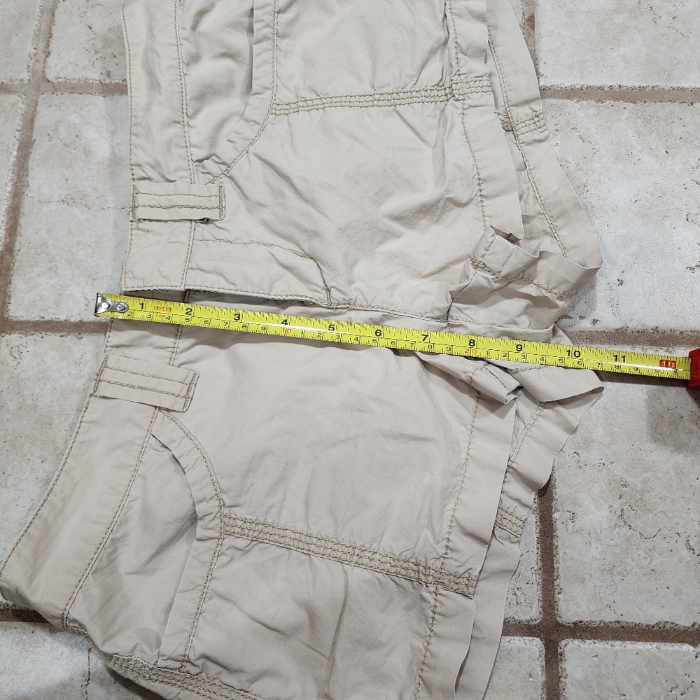 Pre-Loved Express Shorts - Picture 7 of 13
